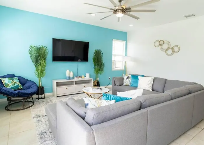 4Br Vacation Home With Spa, Pool, Outdoor Bbq&Patio